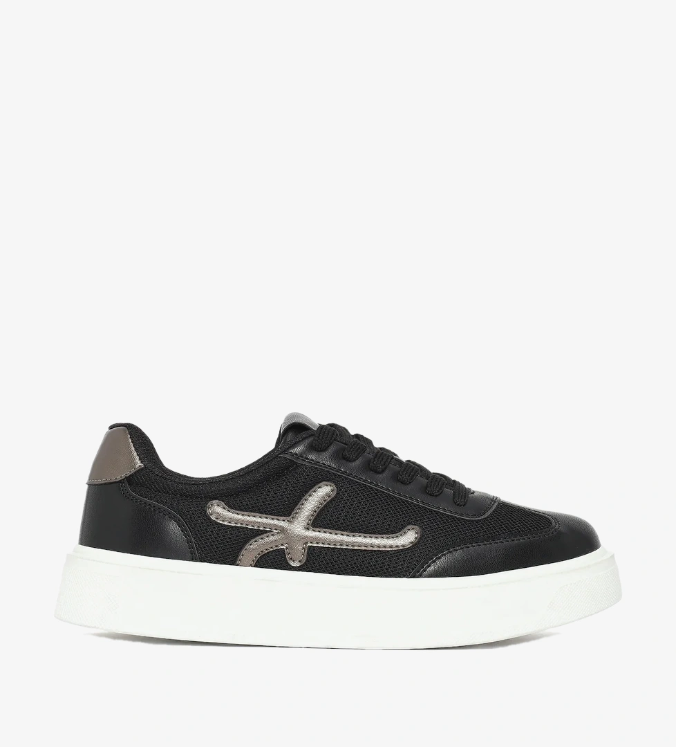 Kadın Siyah Bağcıklı Sneaker