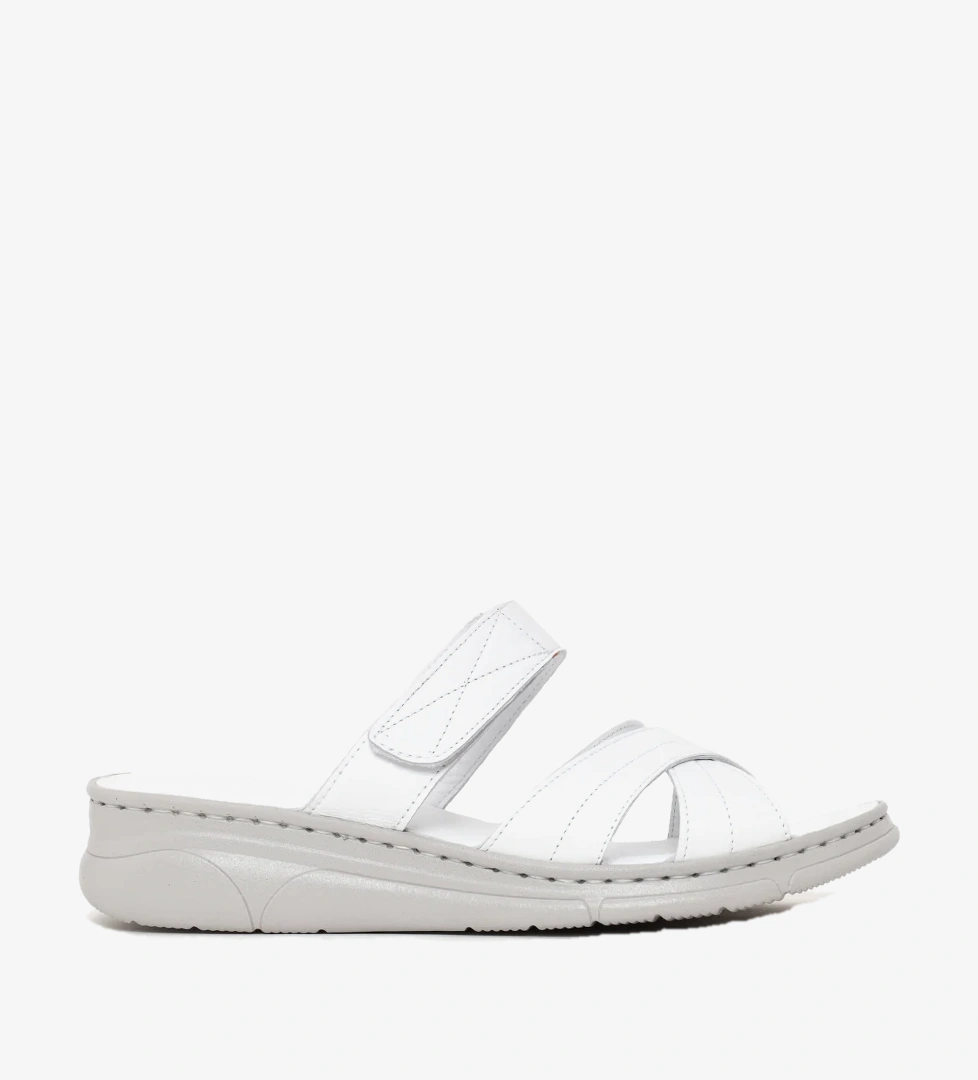 Kadın Beyaz Dolgu Topuklu Deri Terlik