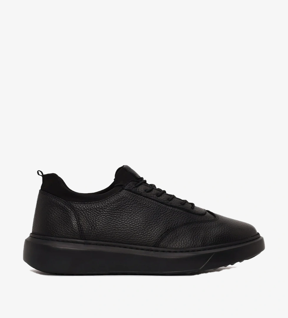 Erkek Siyah Bağcıklı Kalın Tabanlı Deri Sneaker