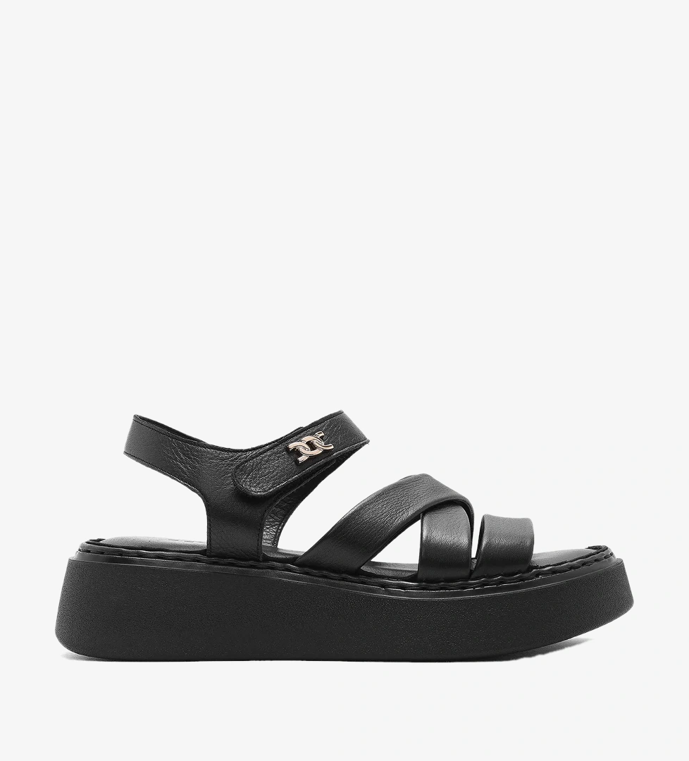 Kadın Siyah Bilekten Bağlamalı Kalın Tabanlı Deri Comfort Sandalet
