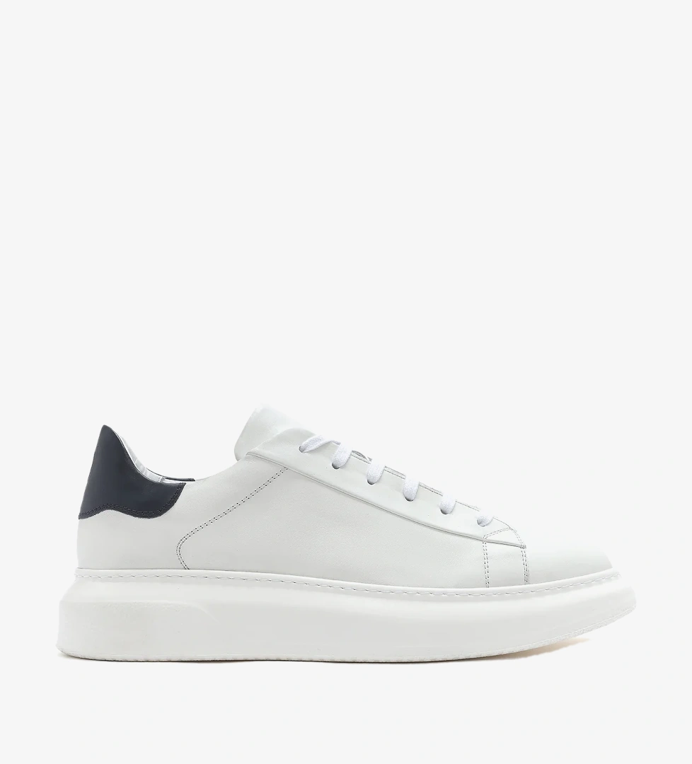 Erkek Beyaz Bağcıklı Kalın Tabanlı Deri Sneaker