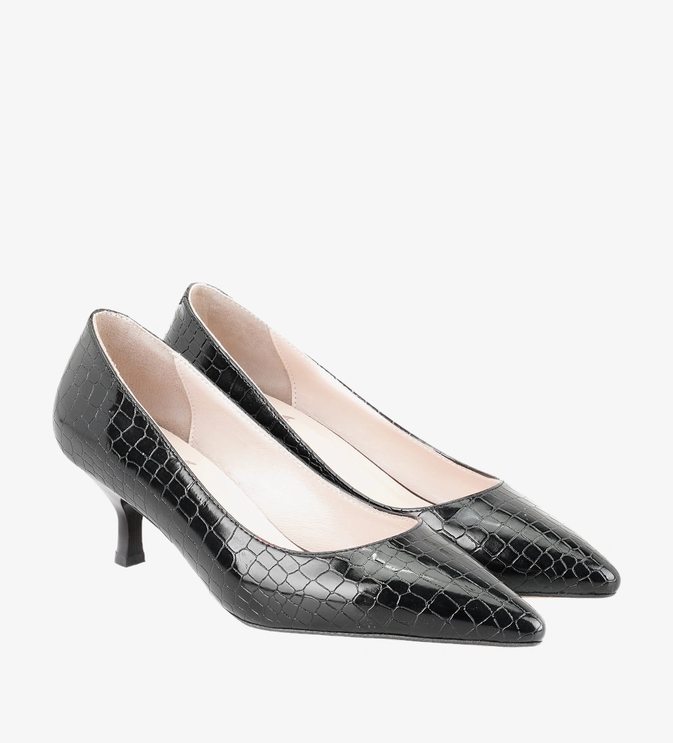 Desa Siyah Desa Stiletto