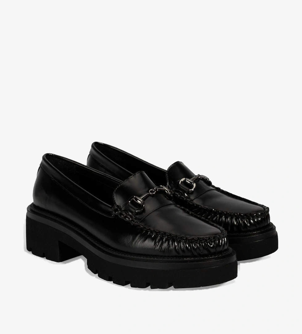 Kadın Siyah Metal Toka Detaylı Deri Loafer