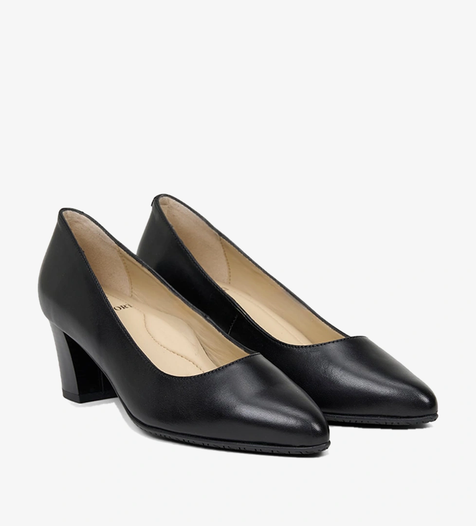 Desa Siyah Desa Desacomfort Deri