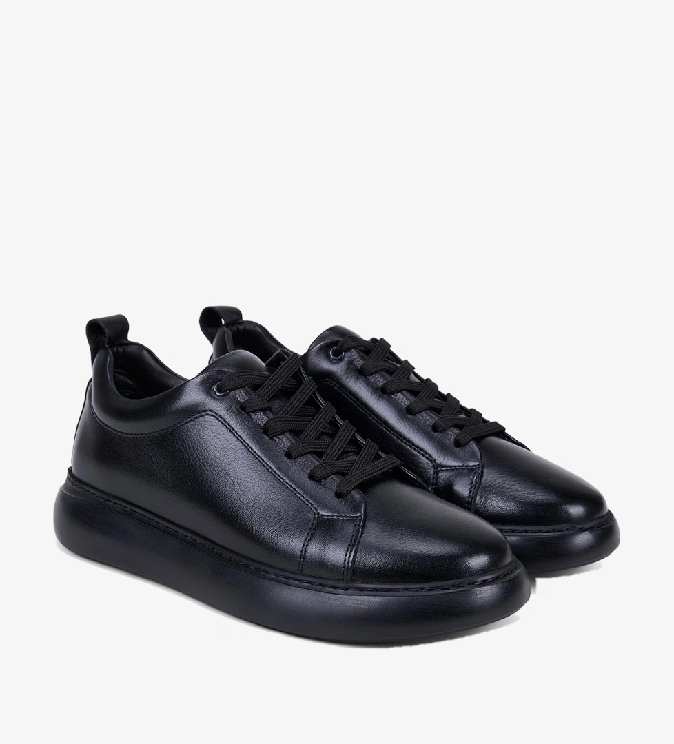 Erkek Siyah Bağcıklı Kalın Tabanlı Deri Sneaker