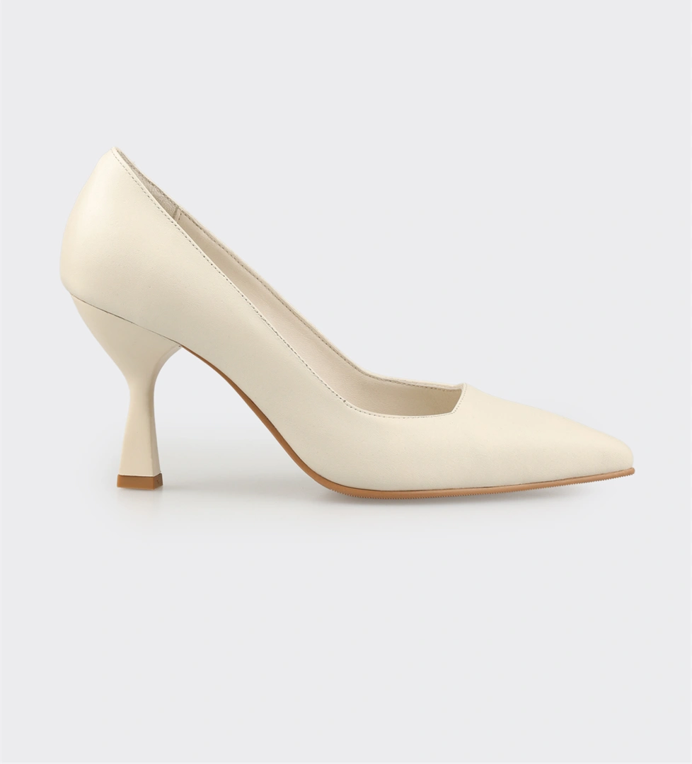 Ekru Deri Kadın Stiletto
