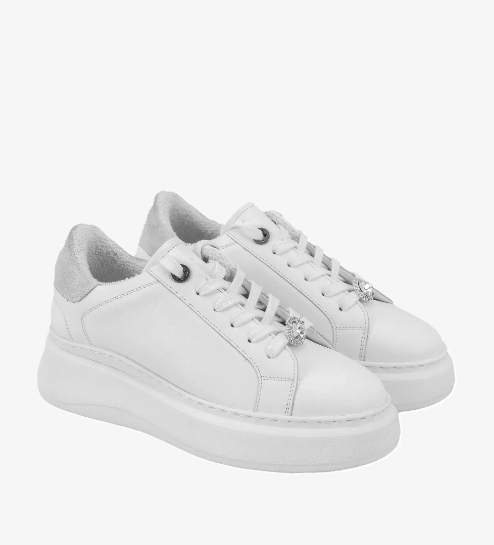 Desa Kadın Beyaz Deri Spor Ayakkabı model görseli