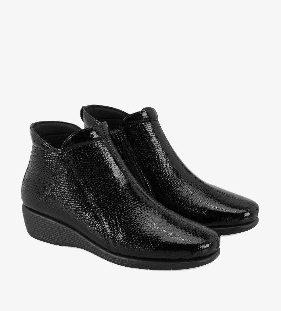 Aerocomfort Jailyn Siyah Kadın DesaComfort Fermuarlı Deri Bot model görseli