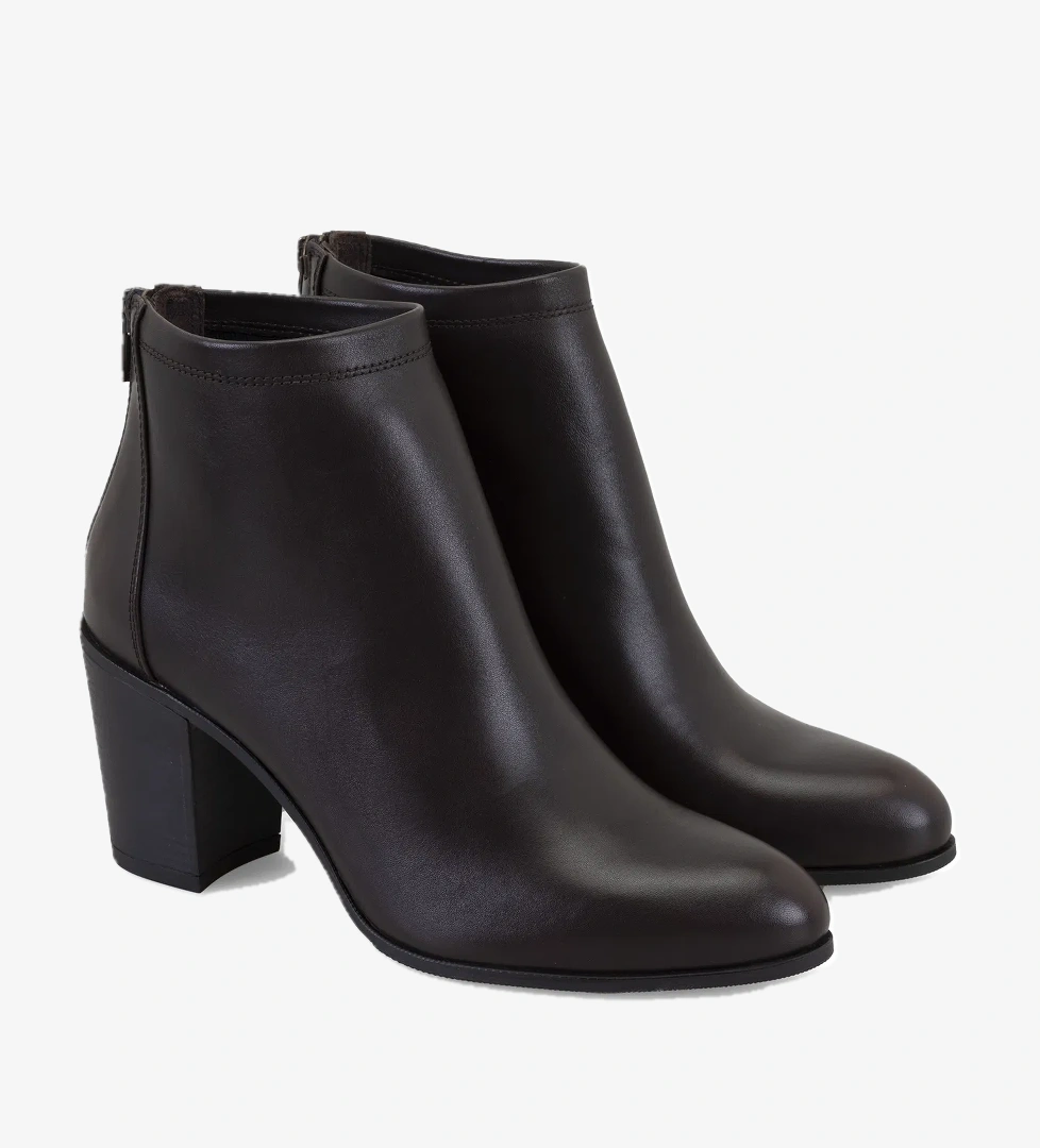 Desa Nillie Kahve Kadın Fermuarlı Topuklu Deri Bot model görseli