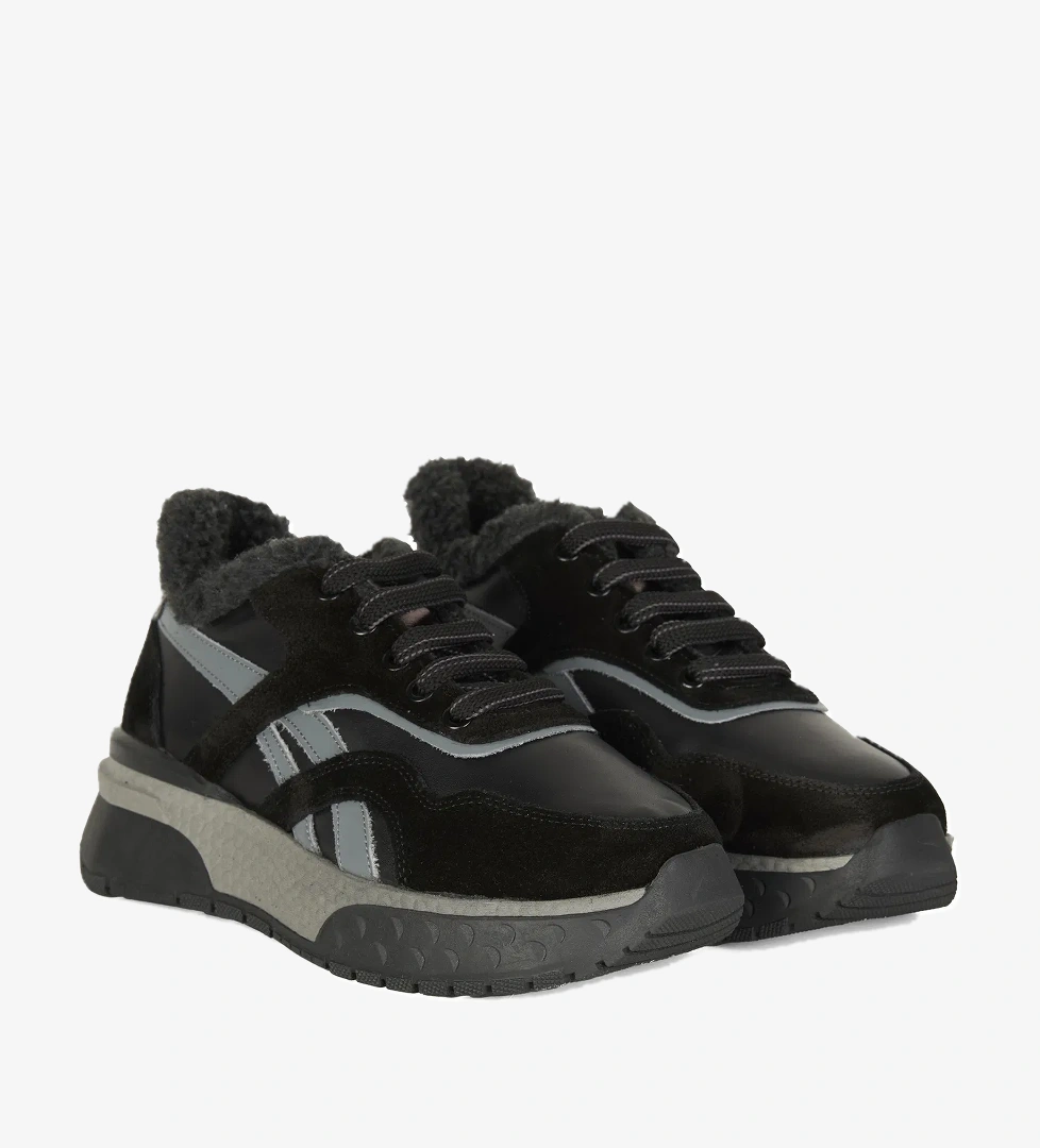 Desa Kadın Bej Siyah Süet Deri Spor Ayakkabı model görseli