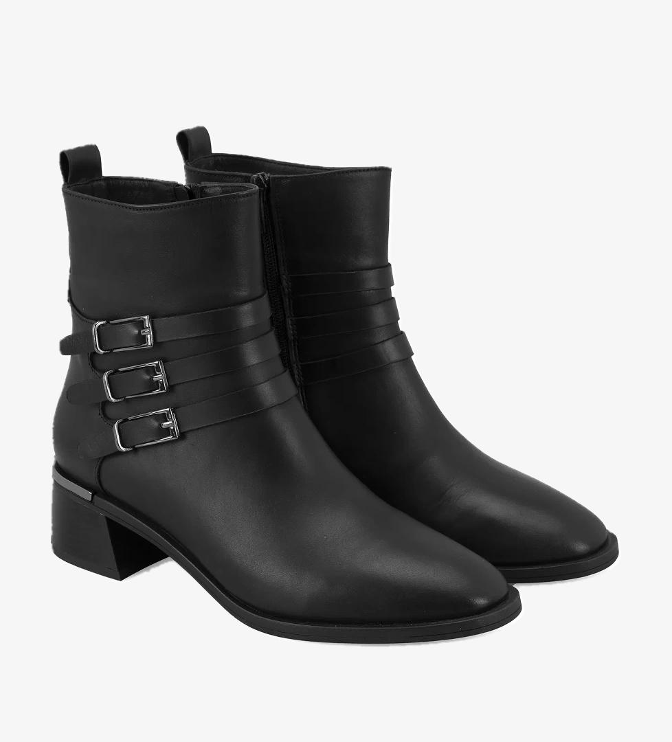 Kadın Siyah Kemer Aksesuarlı Topuklu Deri Bot - Görsel 1