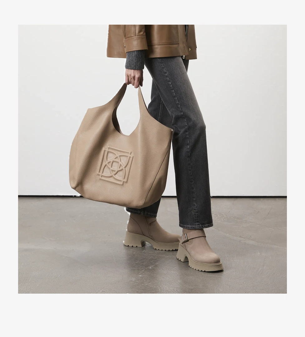 Kadın Bej Kemer Aksesuarlı Topuklu Deri Bot - Görsel 1