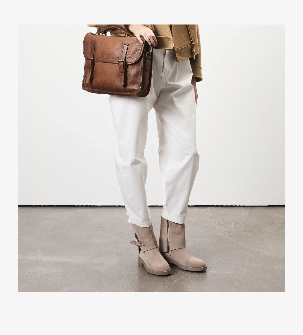 Desa Kadın Vizon Siyah Toka Aksesuarlı Bot model görseli