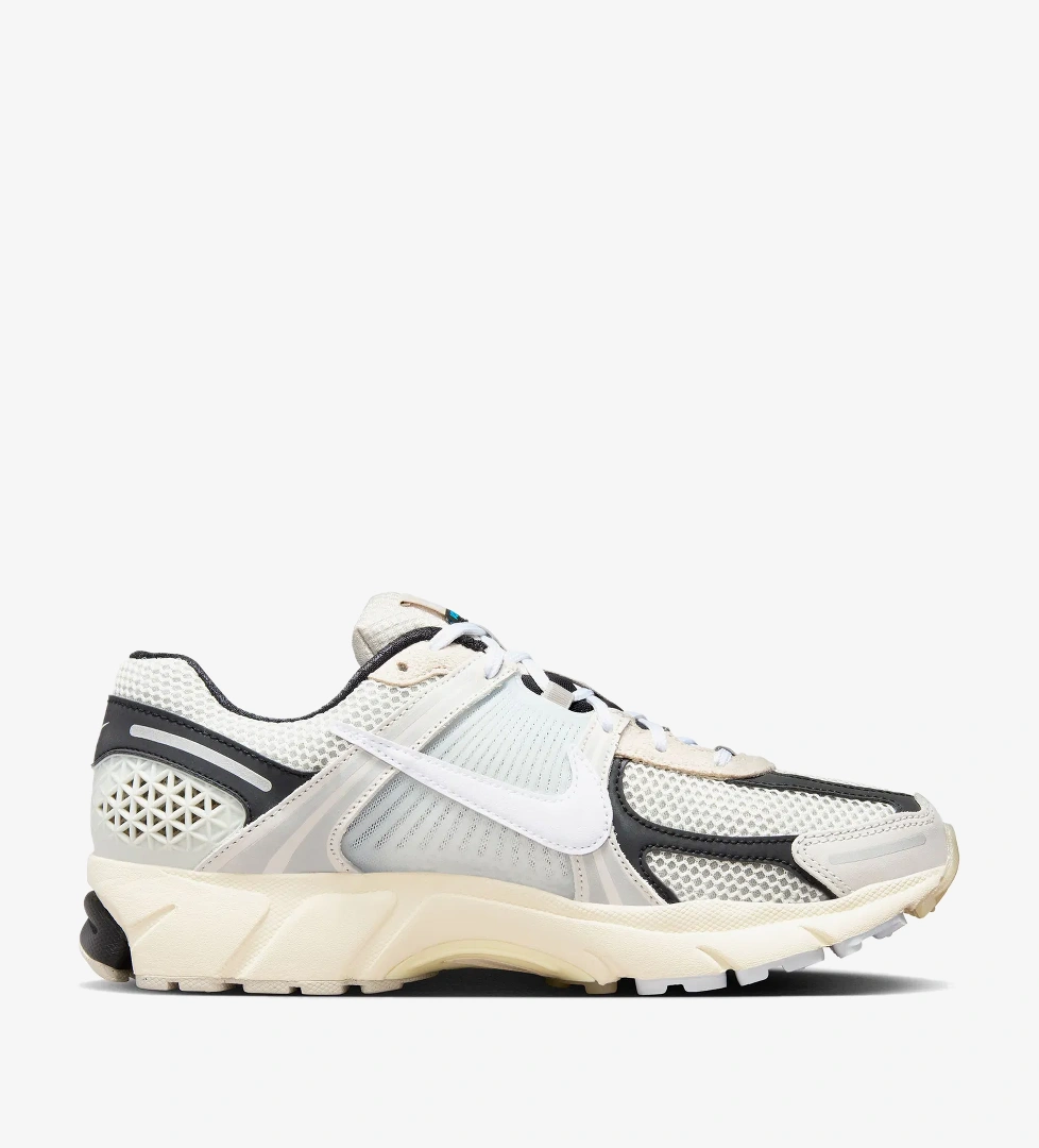 Nike Zoom Vomero 5 Premium Erkek Beyaz Spor Ayakkabı