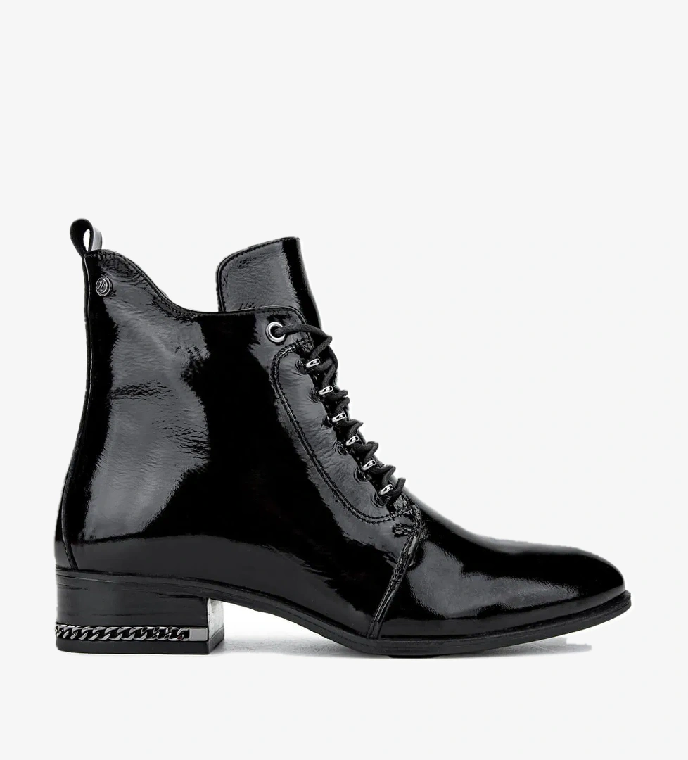 Tamer Tanca Tamer Tanca Kadın Hakiki Deri Siyah Rugan Casual Bot model görseli