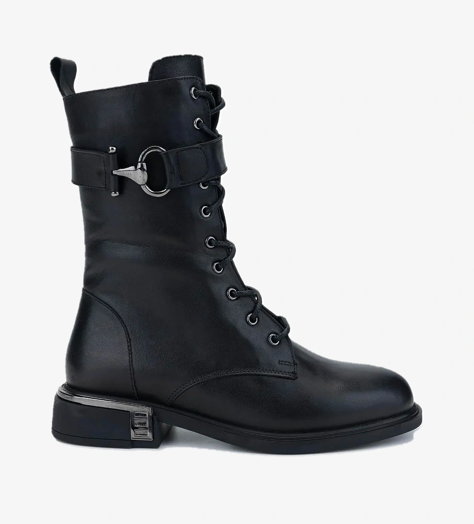 Tamer Tanca Tamer Tanca Kadın Hakiki Deri Siyah Deri Casual Bot model görseli