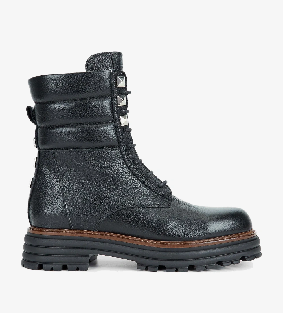 Tamer Tanca Tamer Tanca Kadın Hakiki Deri Siyah Casual Bot model görseli