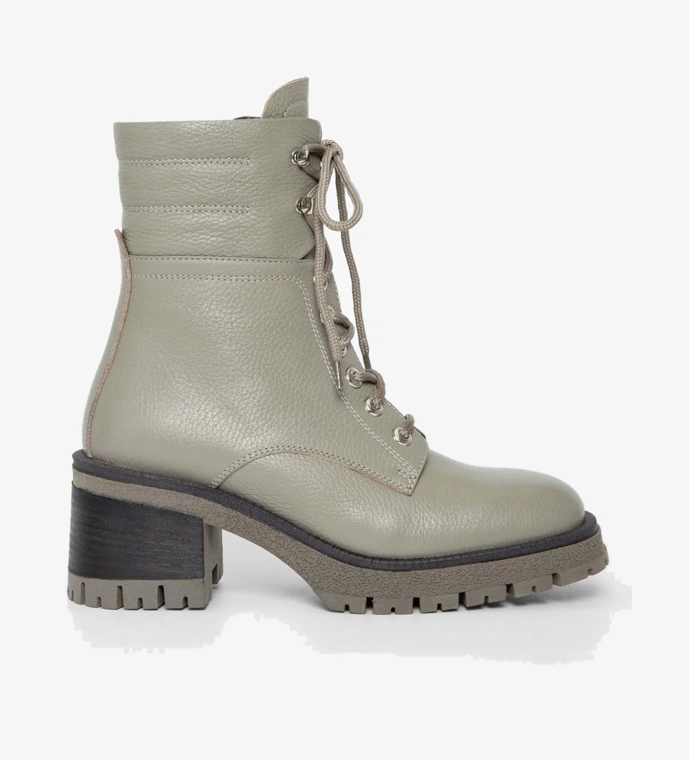 Tamer Tanca Tamer Tanca Kadın Hakiki Deri Bej Casual Bot model görseli