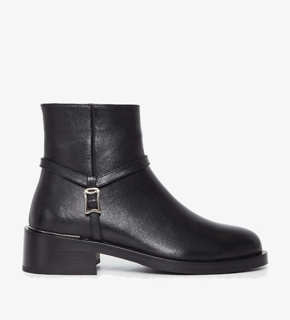 Tamer Tanca Tamer Tanca Kadın Hakiki Deri Siyah Deri Casual Bot model görseli