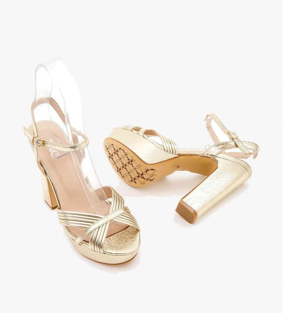 Tamer Tanca Tamer Tanca Kadın Vegan Dore Topuklu Ayakkabı model görseli