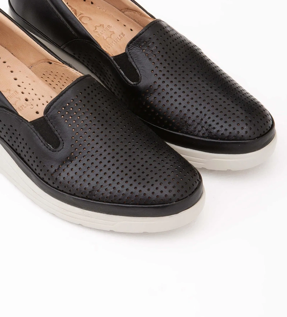 Tamer Tanca Tamer Tanca Kadın Hakiki Deri Siyah Deri Comfort Ayakkabı model görseli