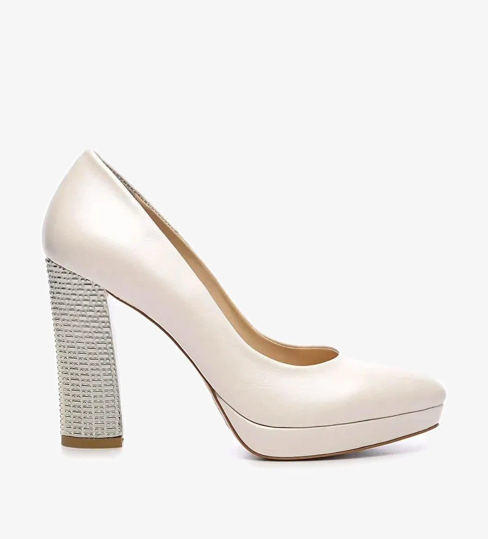 Tamer Tanca Kadın Vegan Beyaz Sedef Topuklu &amp; Stiletto Ayakkabı - Görsel 1