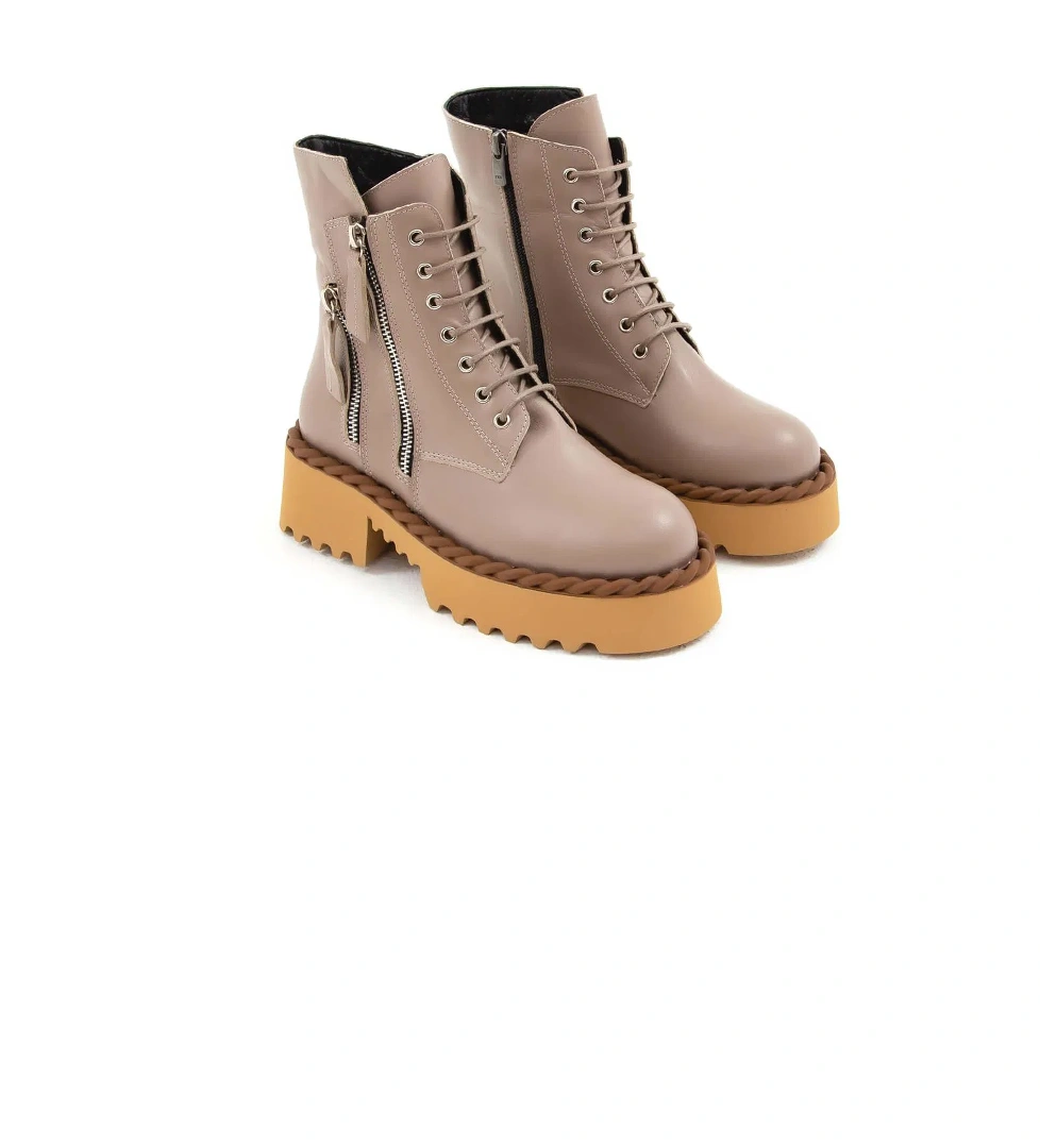 Tamer Tanca Tamer Tanca Kadın Hakiki Deri Vizon POSTAL Bot model görseli