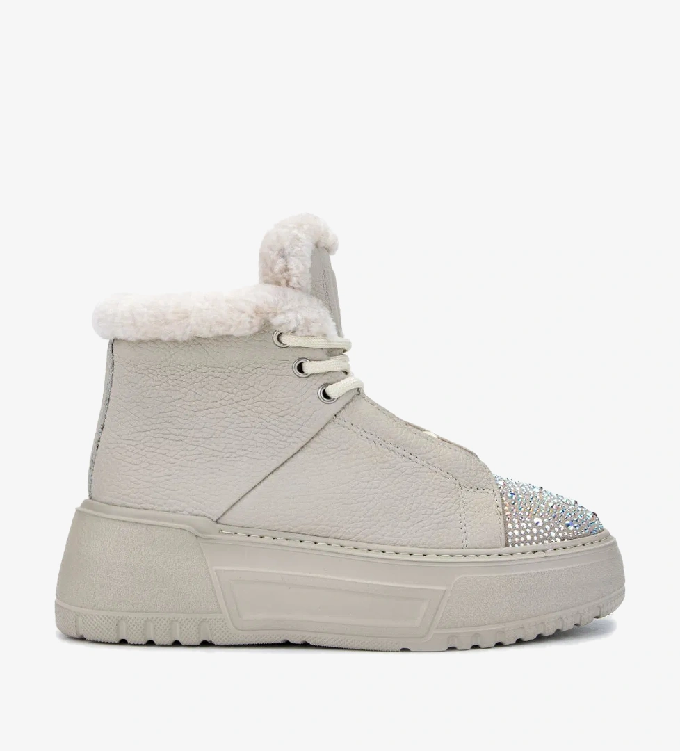 Valmenti Valmenti Kadın Casual Bot model görseli