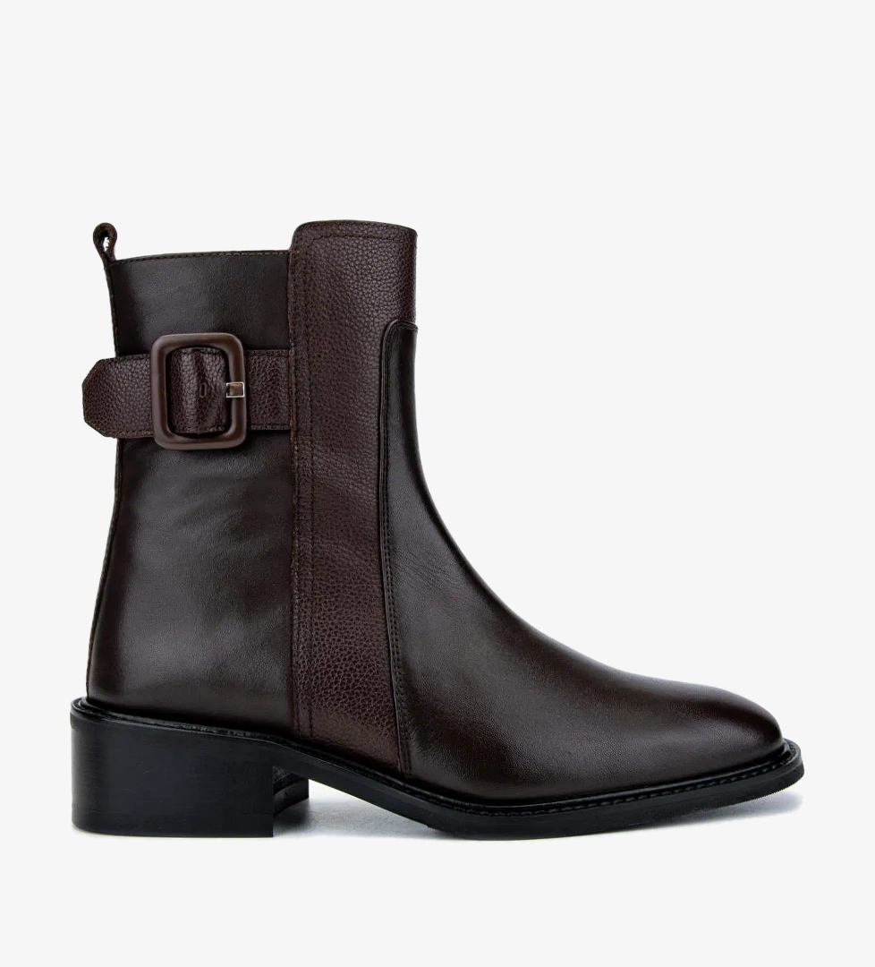 Valmenti Valmenti Kadın Kahverengi Casual Bot model görseli