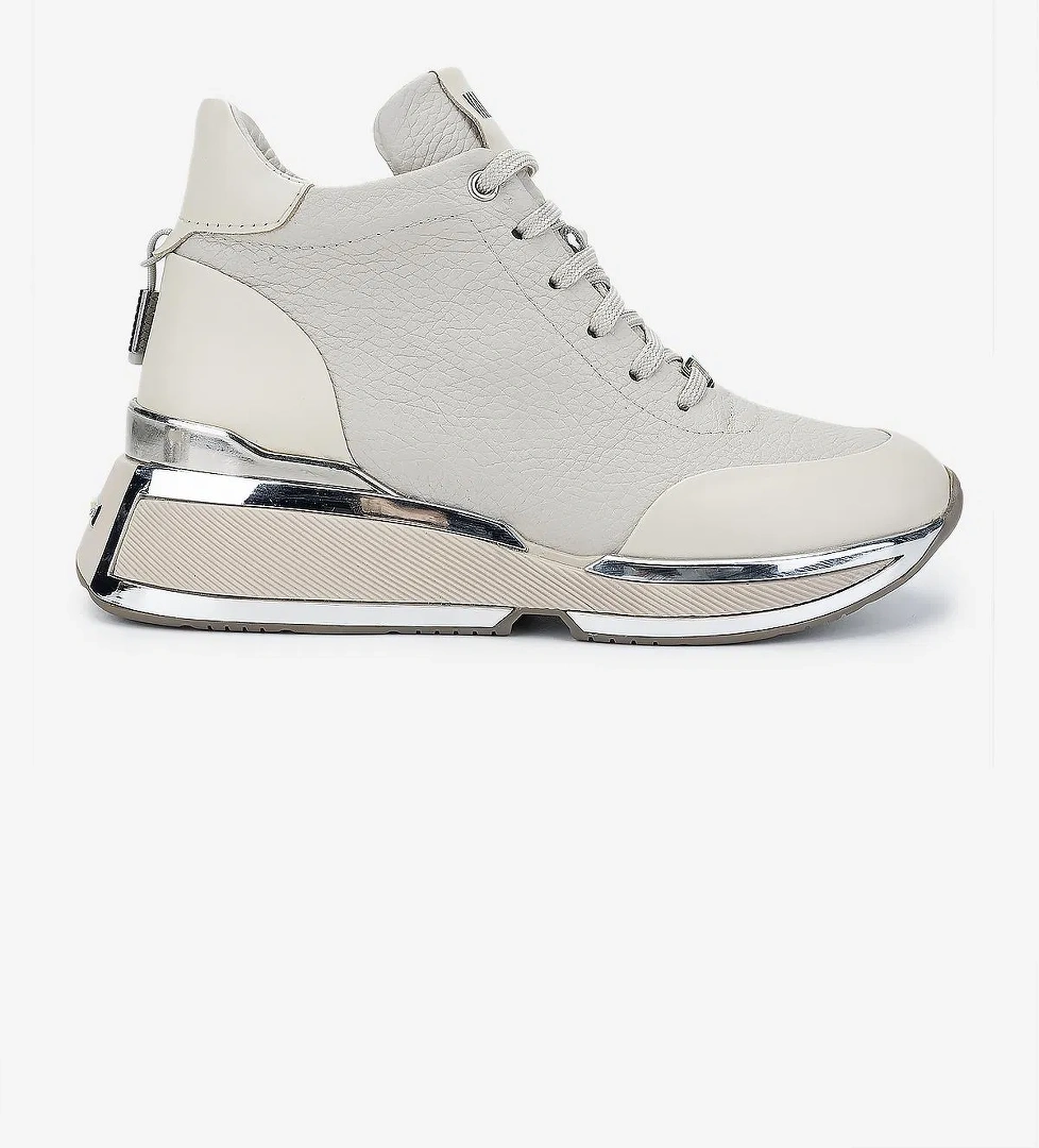 Valmenti Valmenti Kadın Casual Bot model görseli