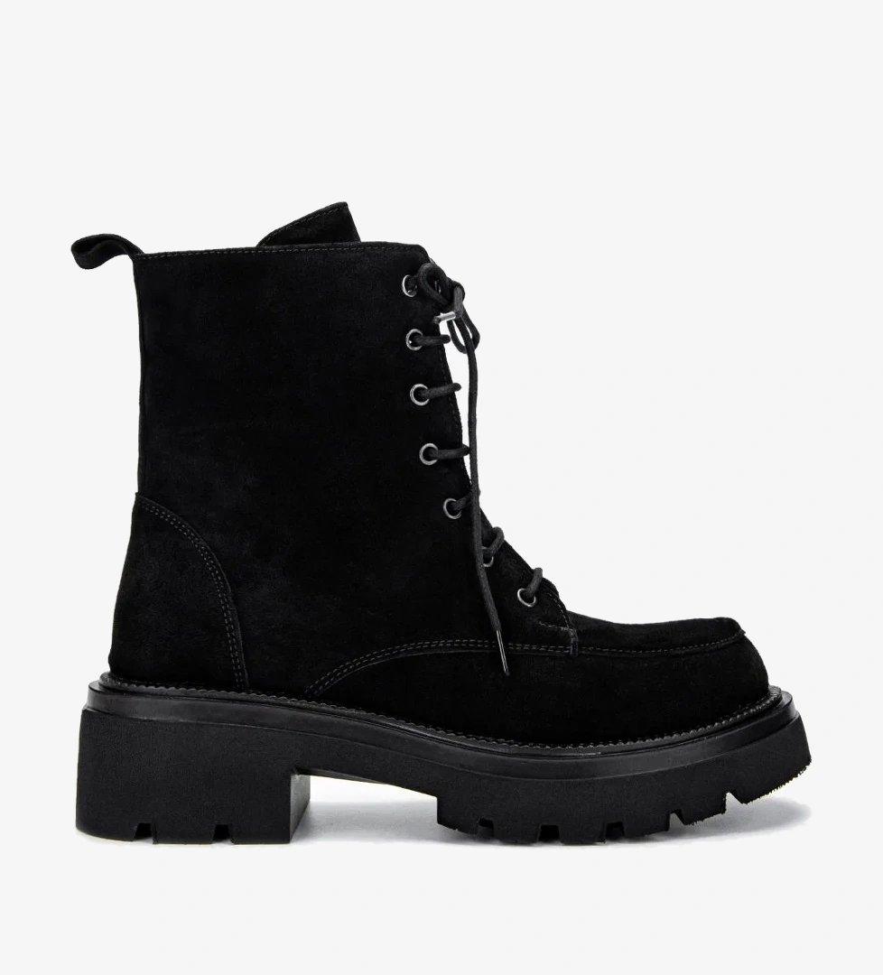 Valmenti Valmenti Kadın Siyah Süet Casual Bot model görseli