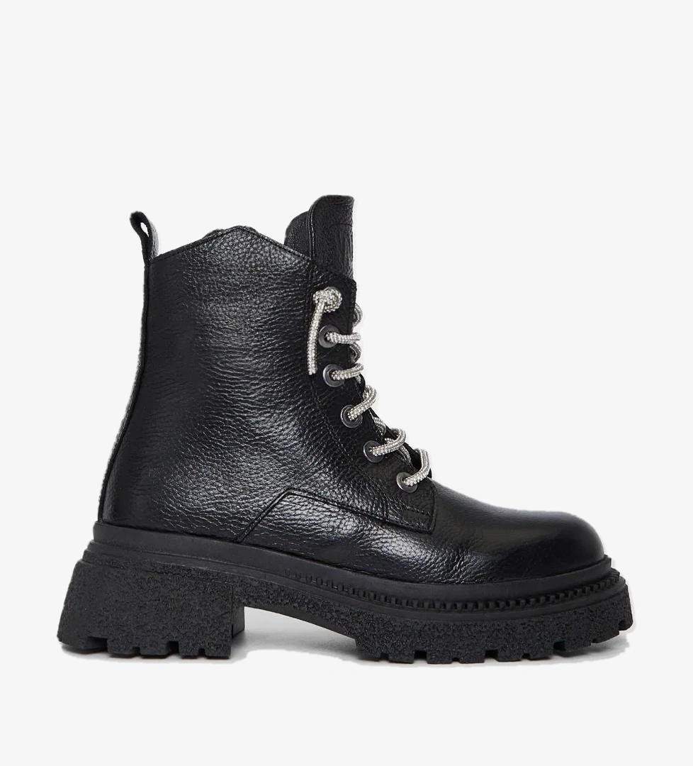 Valmenti Valmenti Kadın Siyah Hakiki Deri Casual Bot model görseli