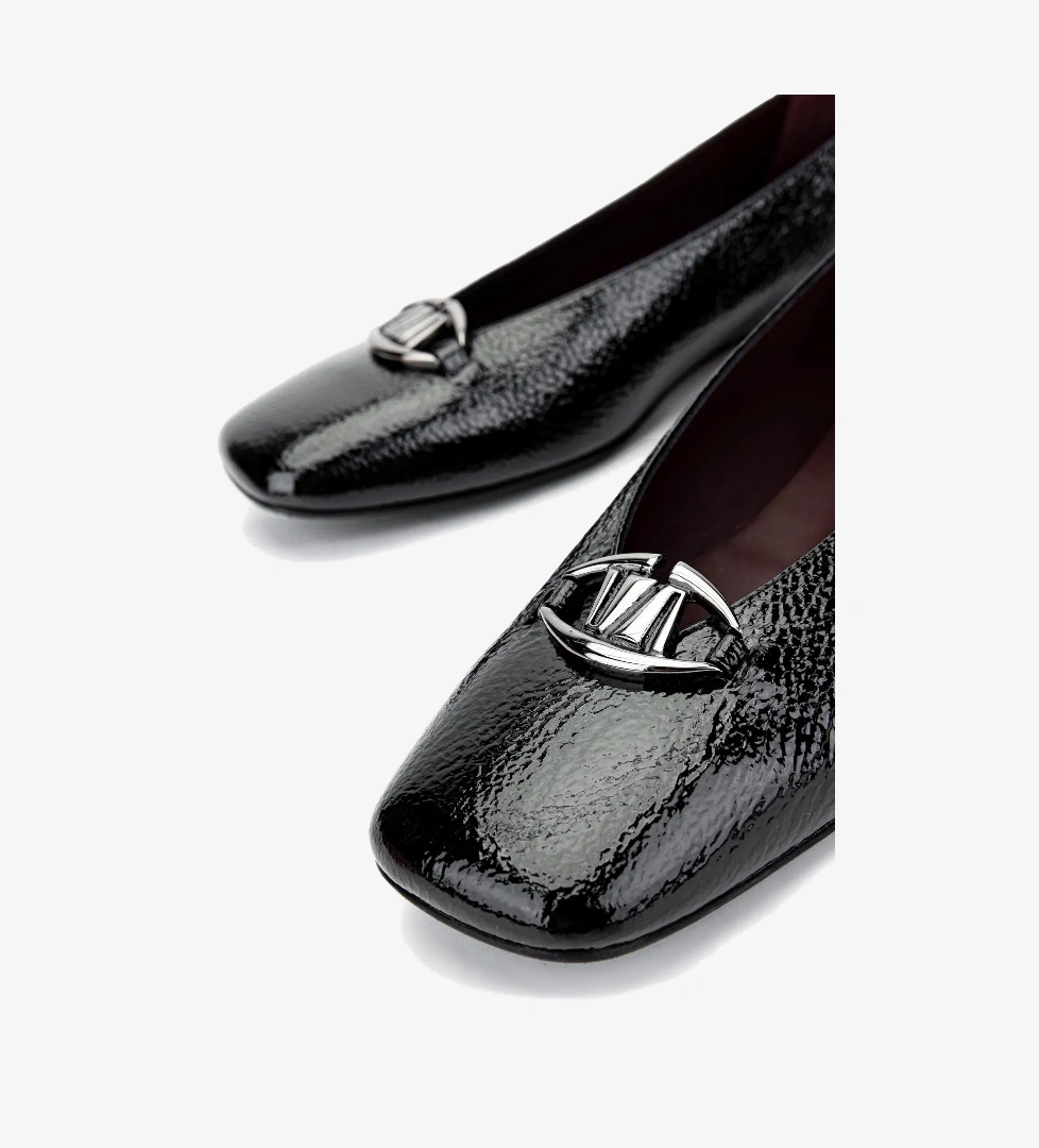 Valmenti Valmenti Kadın Hakiki Deri Siyah Rugan Babet Ayakkabı model görseli