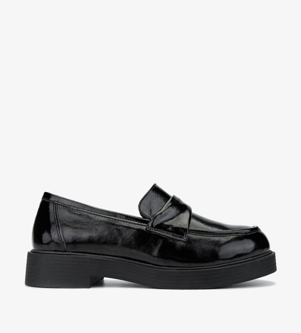 Valmenti Valmenti Kadın . Siyah Rugan Loafer Ayakkabı model görseli