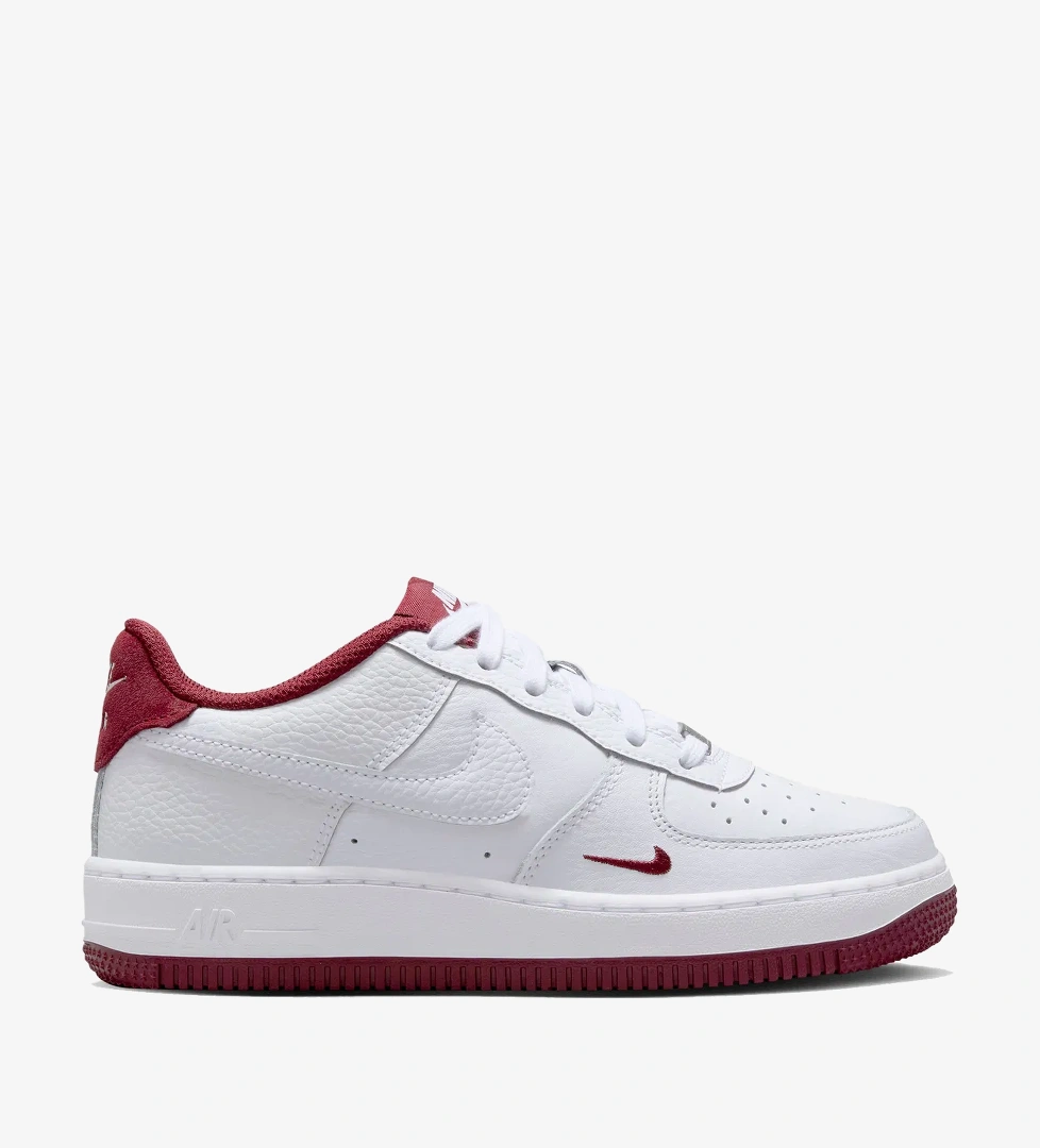 Nike Air Force 1 LV8 Beyaz Spor Ayakkabı