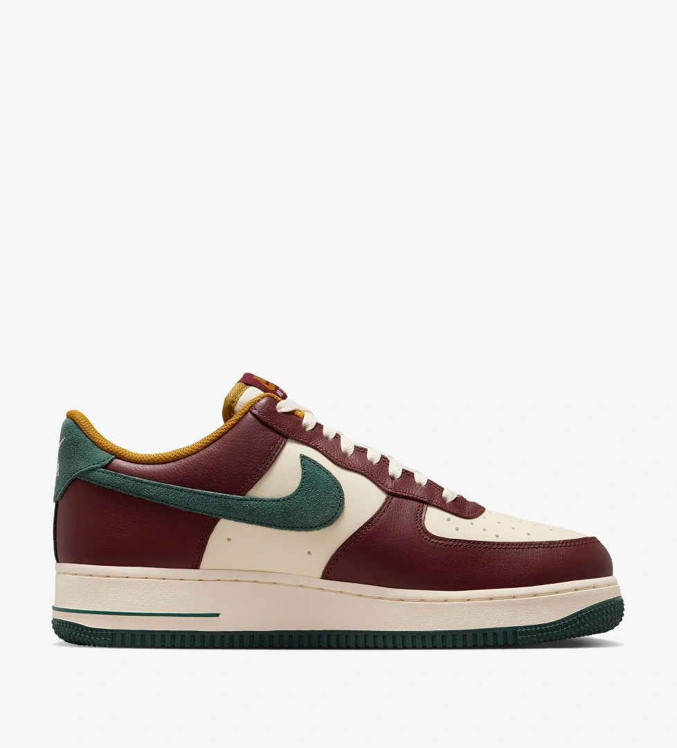 Nike Air Force 1 '07 LV8 Erkek Krem Spor Ayakkabı
