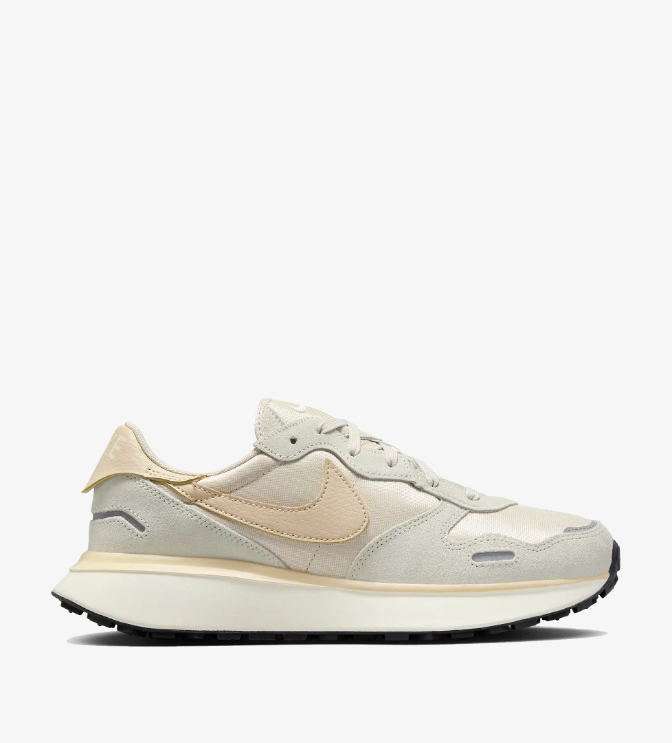 Nike Phoenix Waffle Kadın Bej Spor Ayakkabı