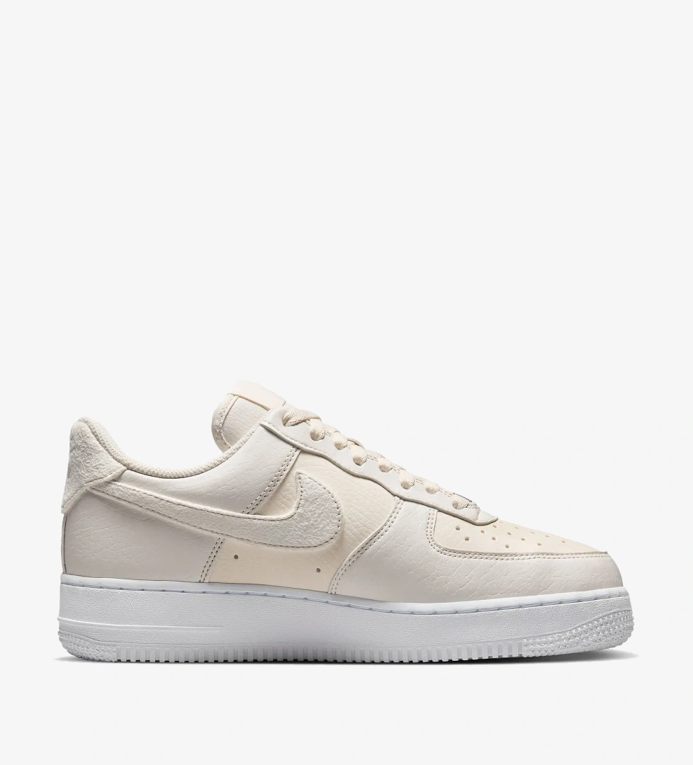 Nike Air Force 1 '07 Next Nature Kadın Siyah Spor Ayakkabı - Görsel 1