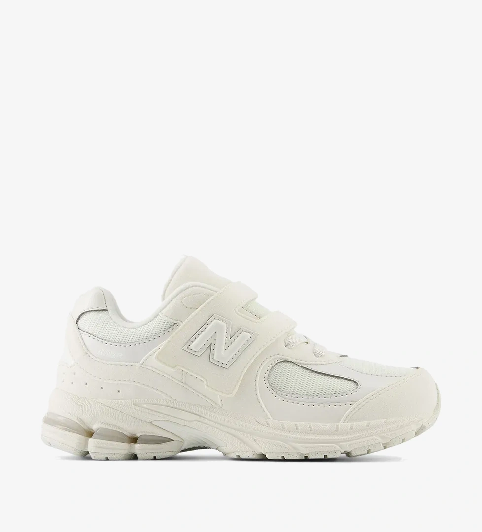 New Balance New Balance 2002 Çocuk Beyaz Spor Ayakkabı model görseli