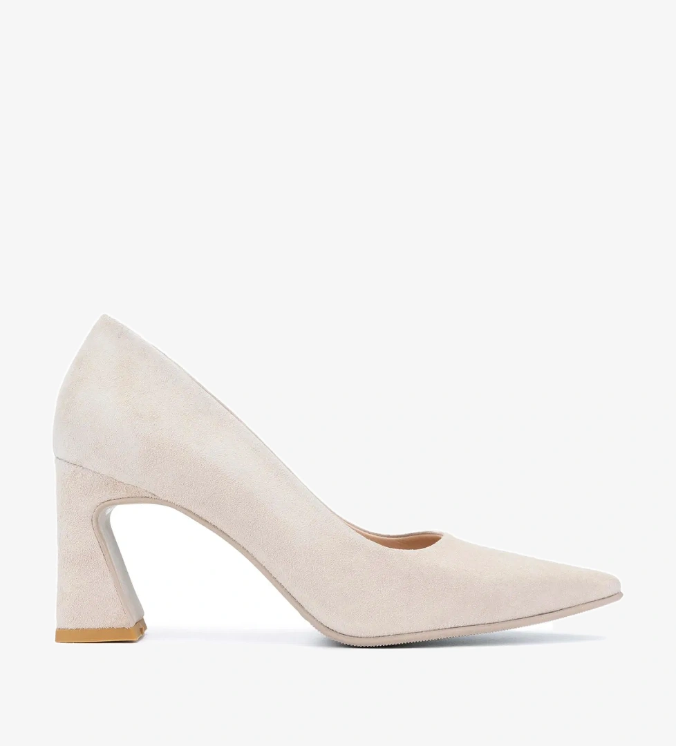 Tamer Tanca Kadın Hakiki Deri Bej Süet Topuklu Ayakkabı - Görsel 1