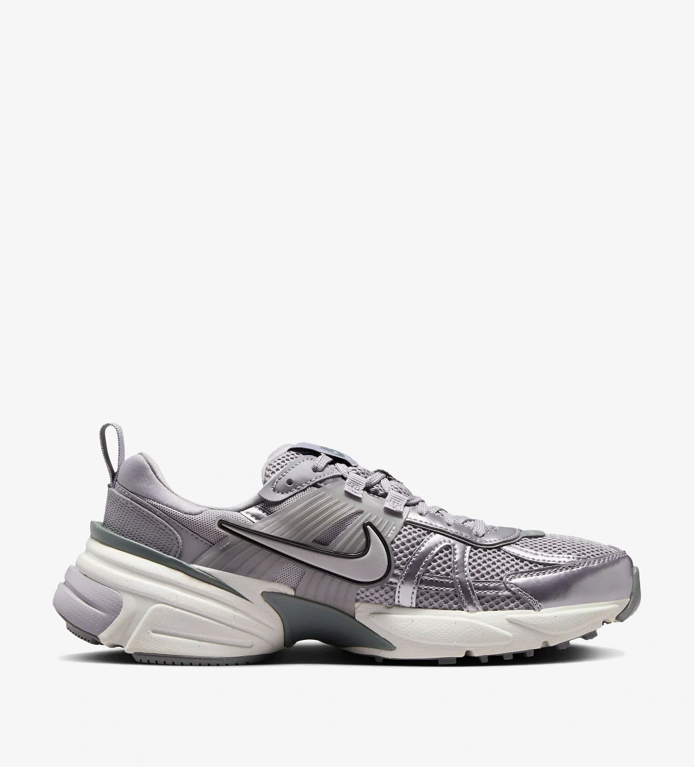 Nike V2K Run Unisex Gri Spor Ayakkabı - Görsel 1