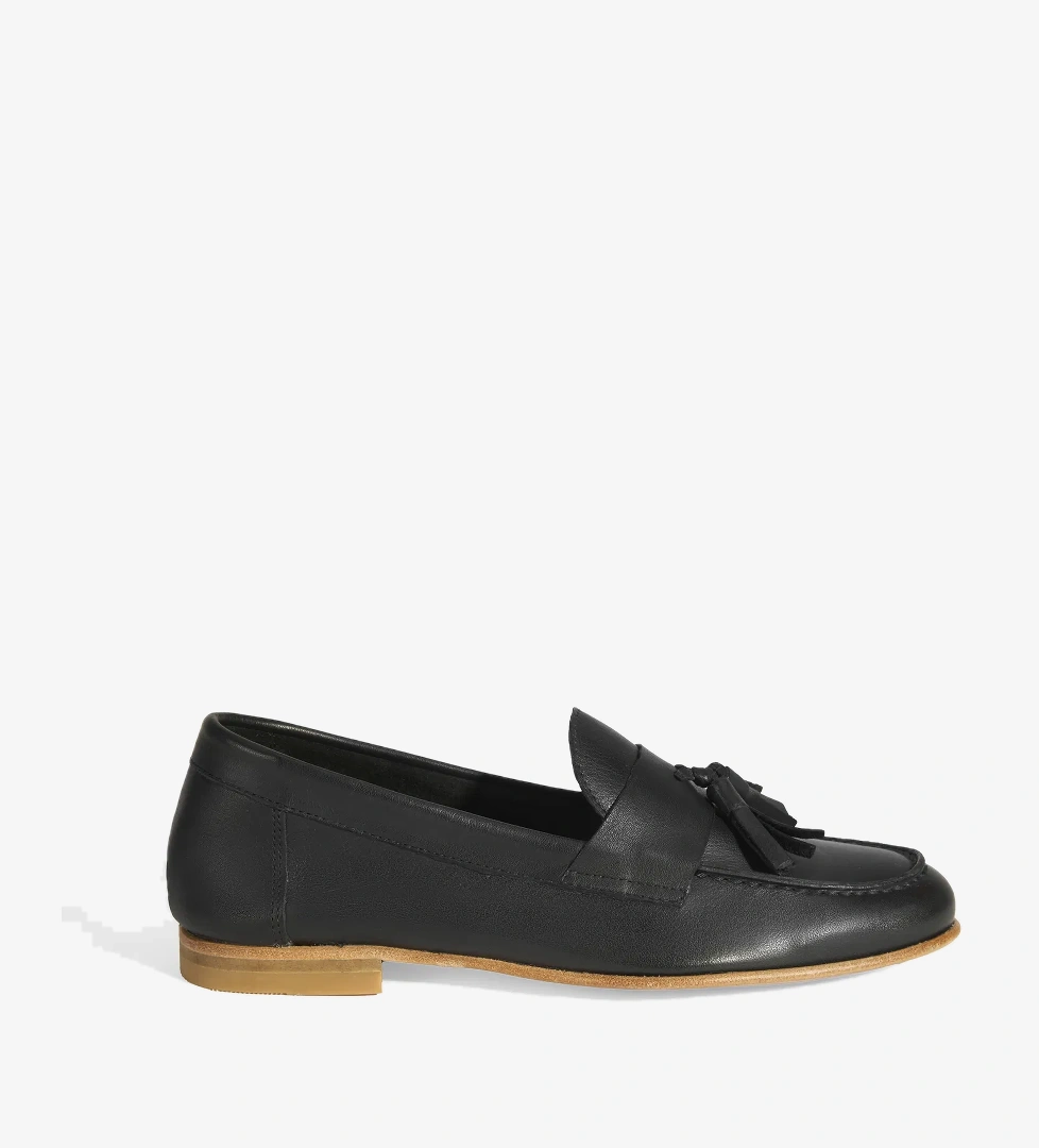 Kadın Siyah Püskül Detaylı Deri Loafer