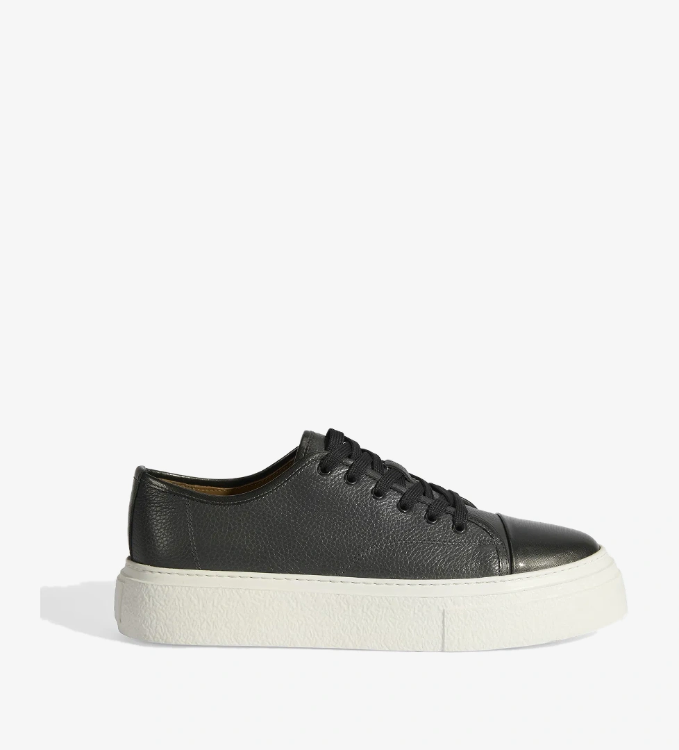 Desa Kalinda Koyu Siyah Gri Erkek Deri Bağcıklı Günlük Ayakkabı model görseli