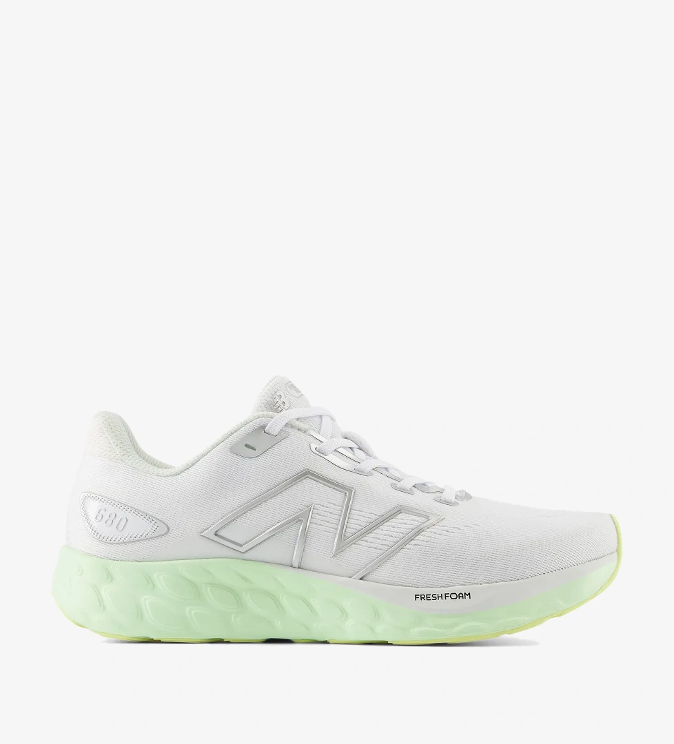 New Balance New Balance 680 Kadın Beyaz Koşu Ayakkabısı model görseli
