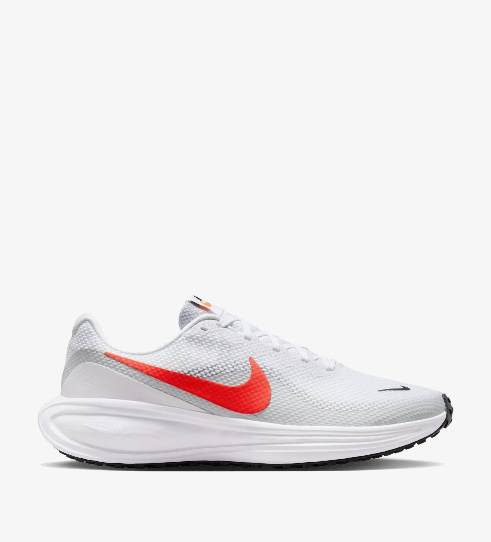 Nike Revolution 8 Erkek Beyaz Koşu Ayakkabısı