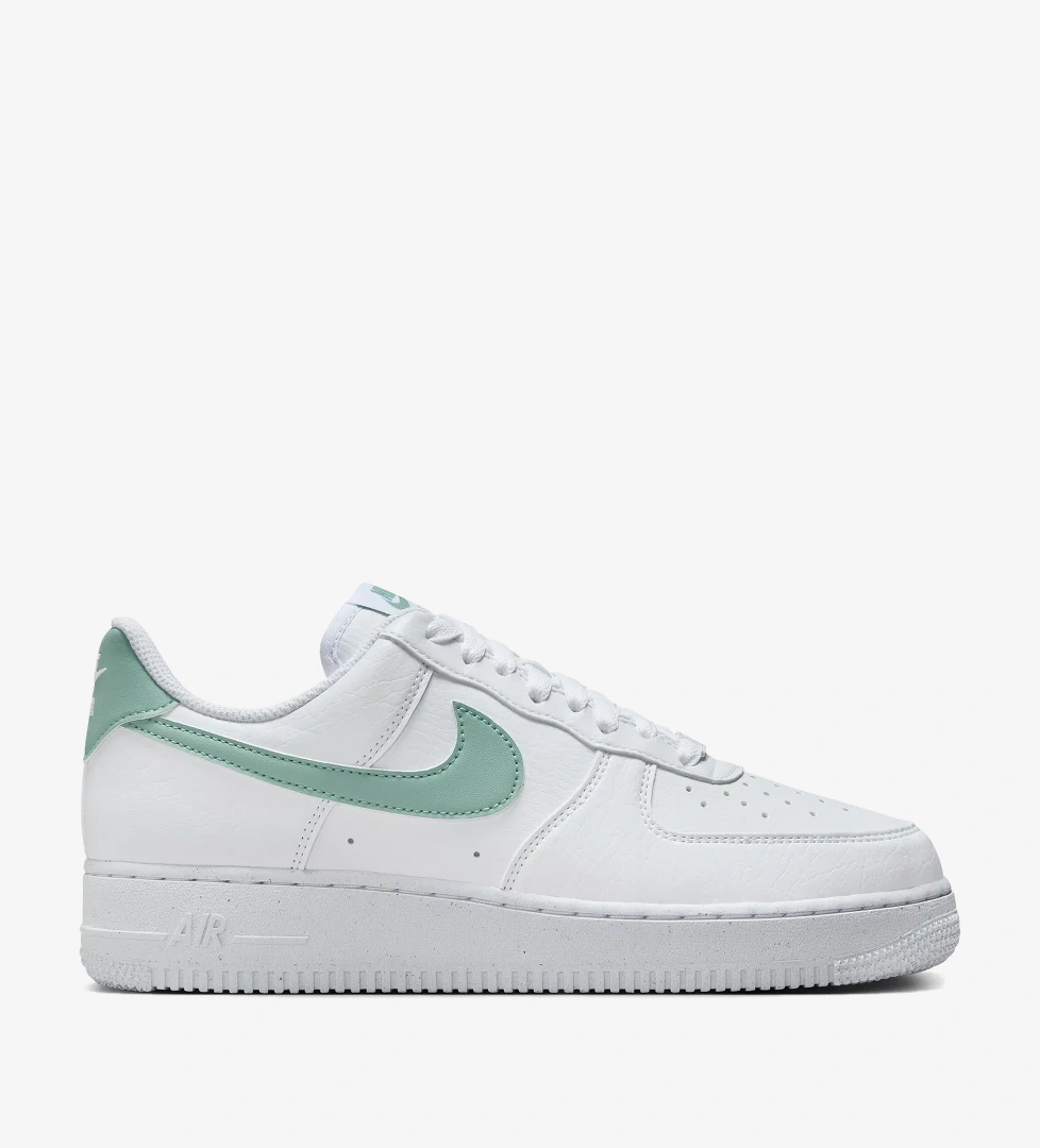Nike Air Force 1 '07 Next Nature Kadın Beyaz Spor Ayakkabı
