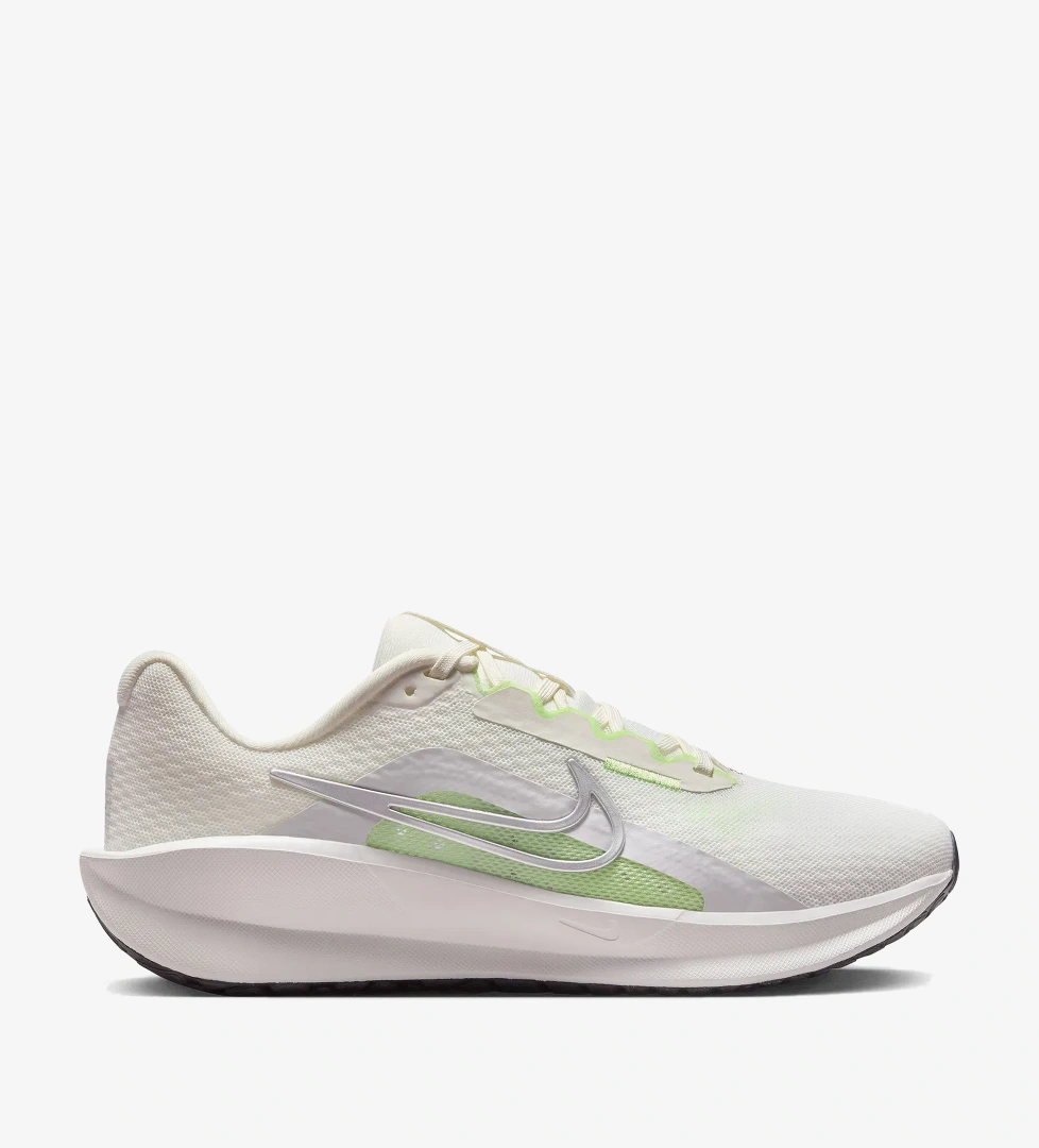 Nike Downshifter 13 Kadın Krem Rengi Koşu Ayakkabısı