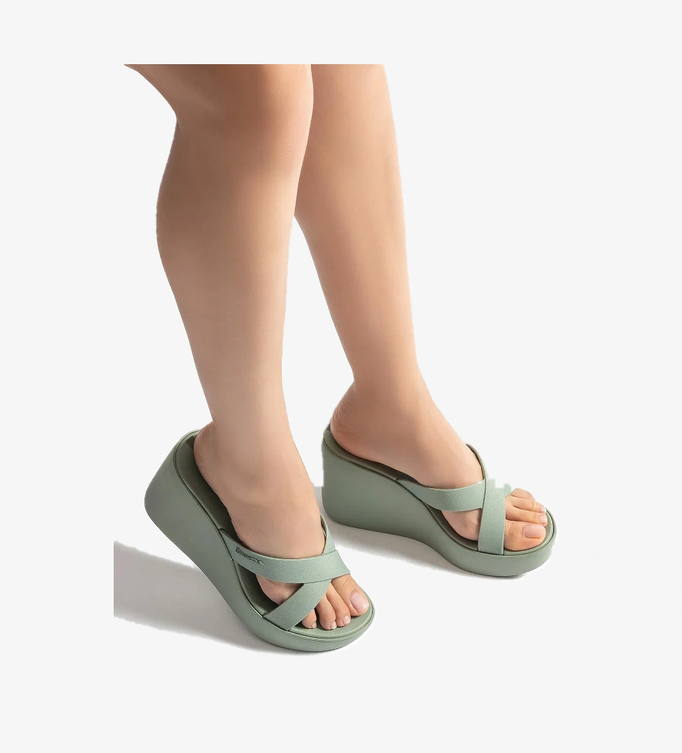 Ipanema High Fashion Slide Kadın Terlik Yeşil 35/40 model görseli