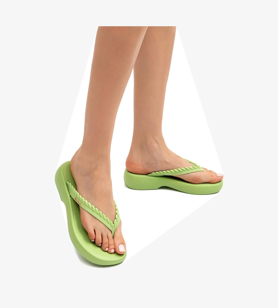 Ipanema Verano Kadın Parmak Arası Terlik Yeşil 35/42 model görseli