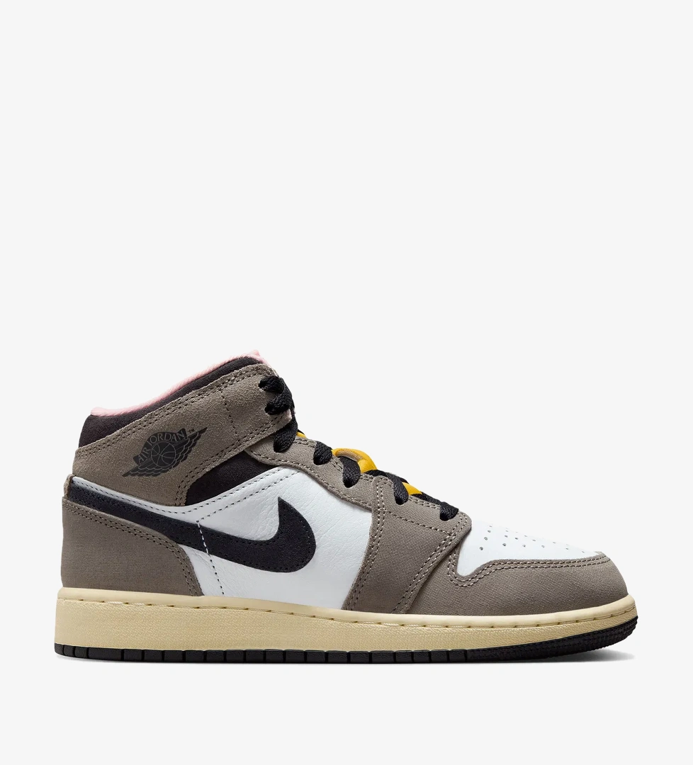 Jordan Air 1 Mid SE Genç Çocuk Beyaz Spor Ayakkabı